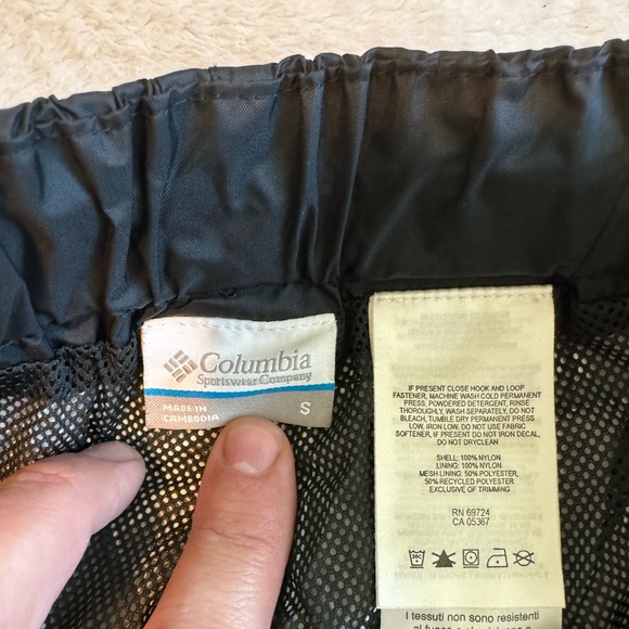 Columbia Black Omni Tech Waterproof Nylon Pants Pull On Mesh Lined Men’s Sz S - Picture 6 of 6